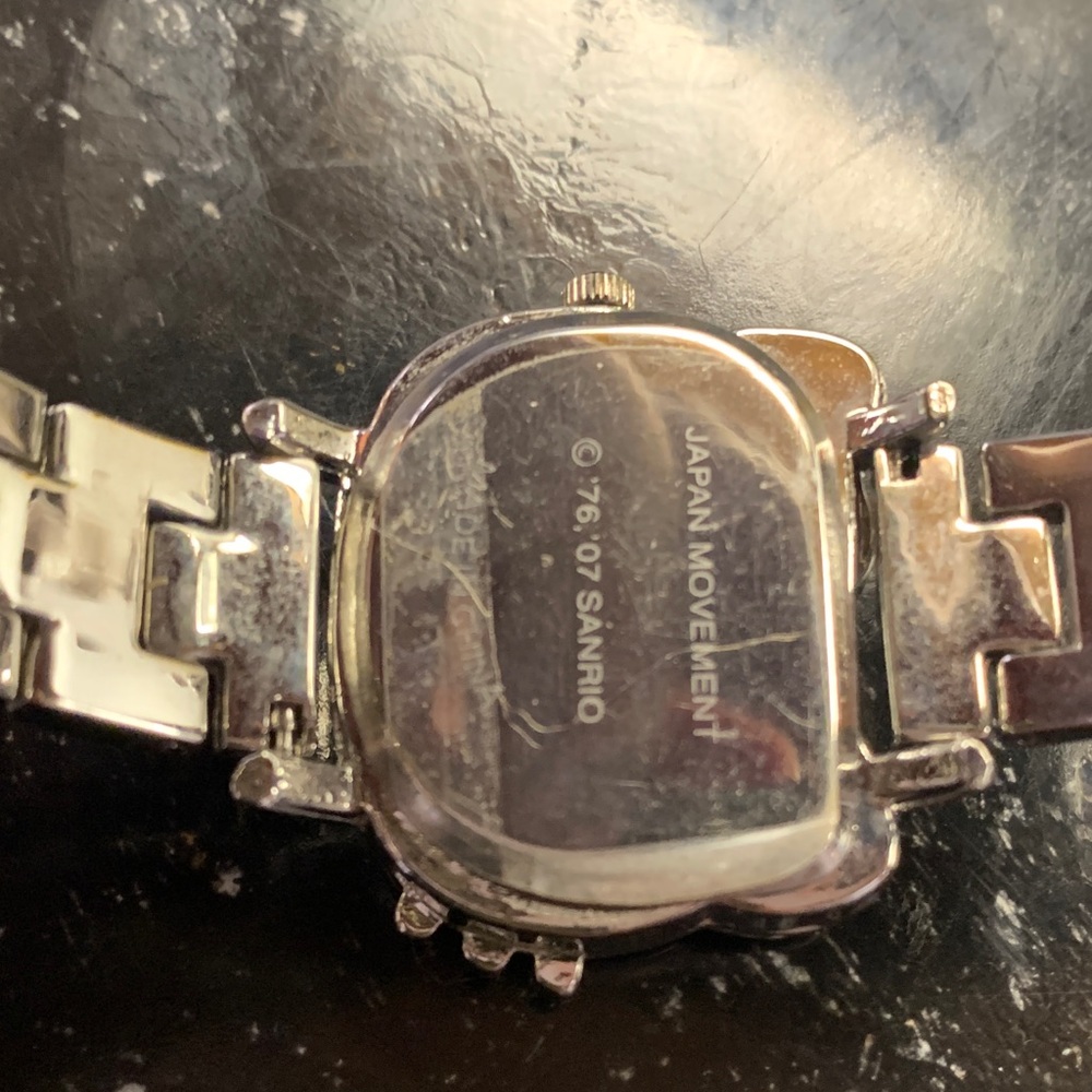 Sanrio Pink and Silver Hello Kitty Watch - Picture 5 of 6